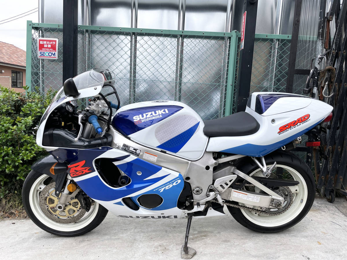 GSX-R600 ヒールガード 左右 01H スズキ 純正  バイク 部品 GN7DA GSX-R750 曲がり無し 品薄 希少品 車検 Genuine:22322524