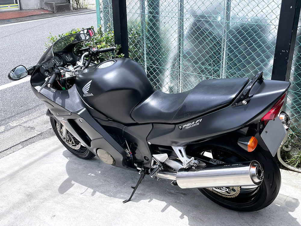 HONDA CBR1100XX 逆車 ブラックバード – 京都のバイクショップSPEC-M