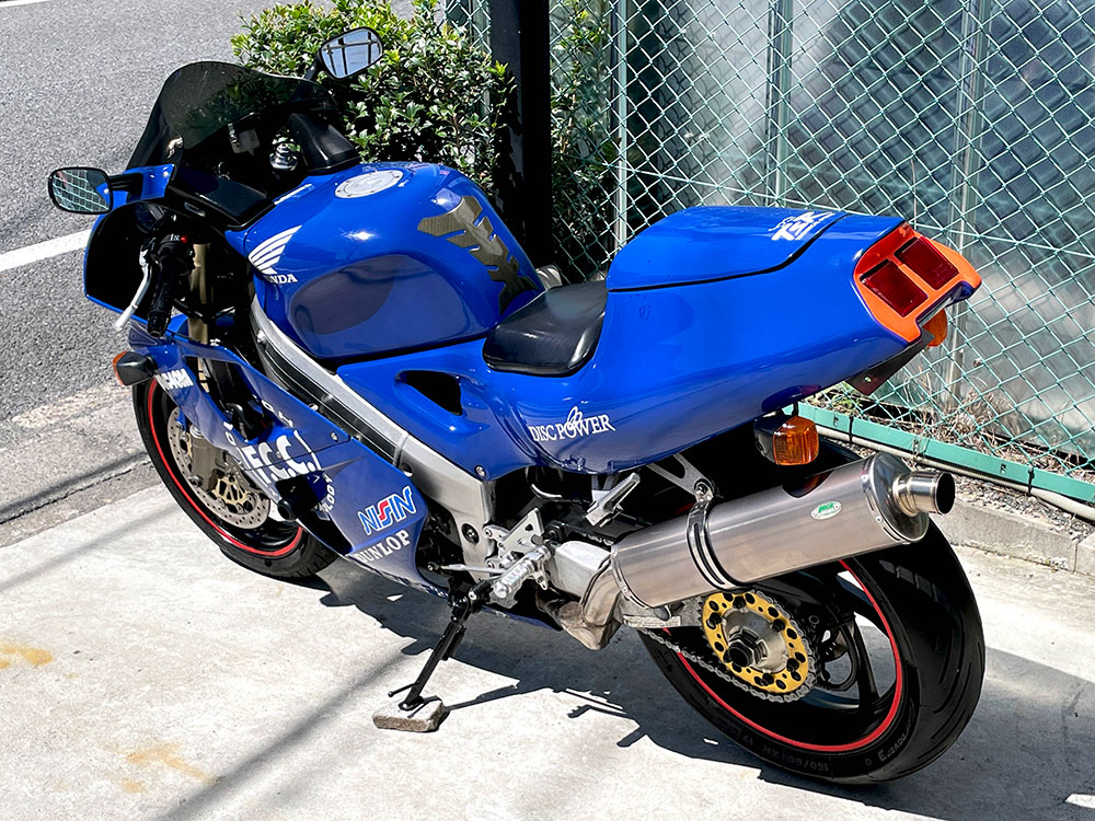 HONDA RVF400 NC35 – 京都のバイクショップSPEC-M(スペックエム