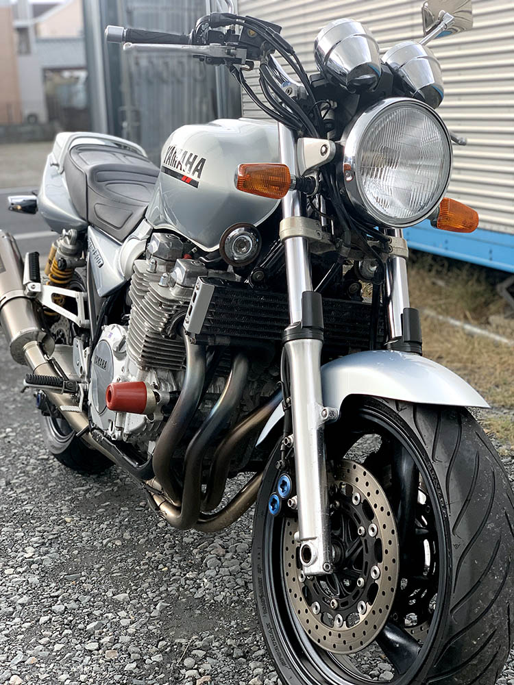 XJR1300 センタースタンド ヤマハ 純正  バイク 部品 RP03J XJR1200 曲がり無し 品薄 希少品 車検 Genuine:22302704