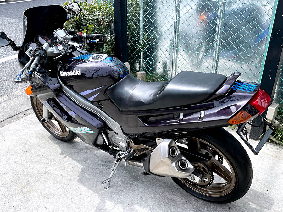 車名 カワサキ（ZZR250） 型式 EX250H 年式 平成15年 走行距離2100km