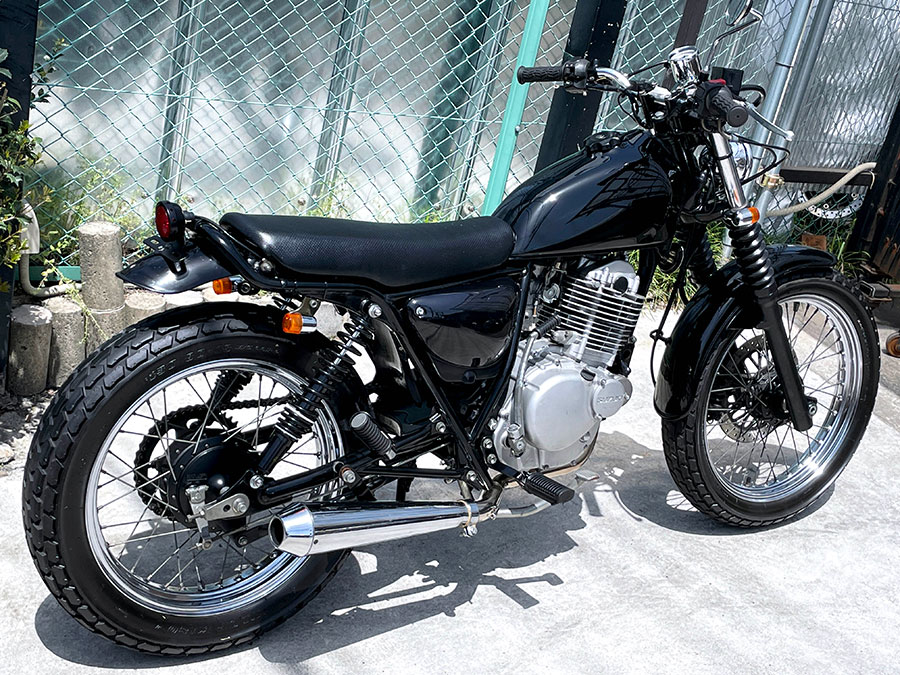 激安セール】 バイク用品 パーツのゼロカスタムグラストラッカー アルミチョップタンク BIGCEDAR ビッグシーダー アルミチョップタンク BIGCEDAR(ビッグシーダー) TW225 00年〜