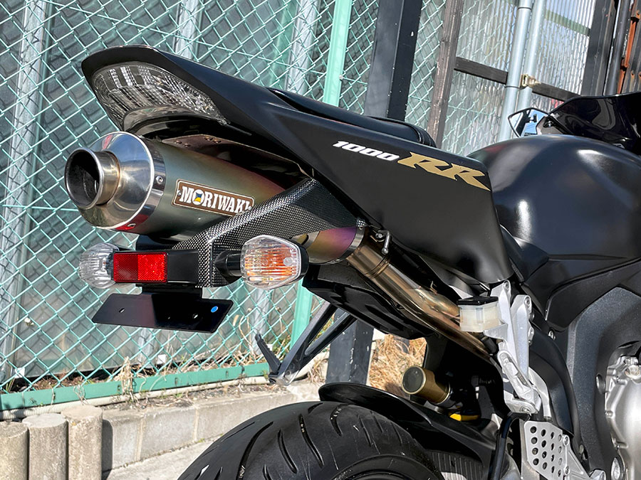 cbr1000rr sc57 寒々しく マフラー two brothers