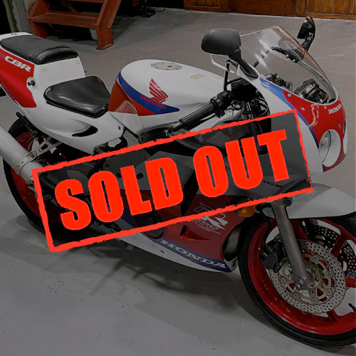 Yahoo!オークション -「cbr250rr カウル mc22」(サイド) (ホンダ用)の落札相場・落札価格