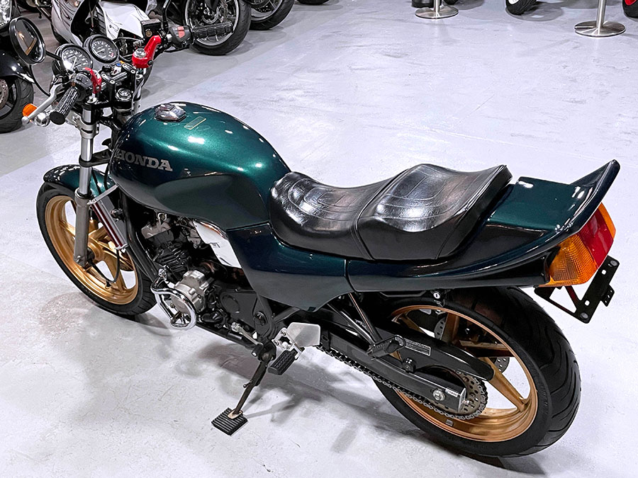 京都 中古バイク 入荷予定！HONDA JADE MC23 – 京都のバイクショップSPEC-M（スペックエム）