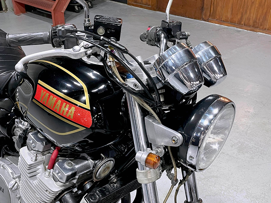 YAMAHA XJR1300 RP01J – 京都のバイクショップSPEC-M（スペック