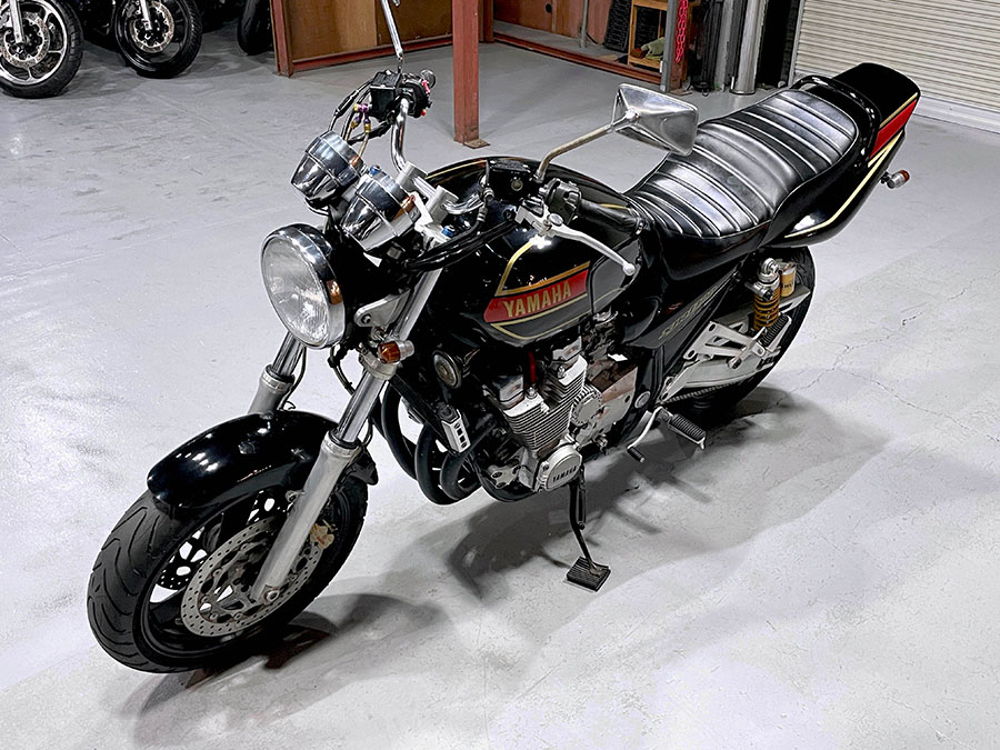 YAMAHA XJR1300 RP01J – 京都のバイクショップSPEC-M（スペック