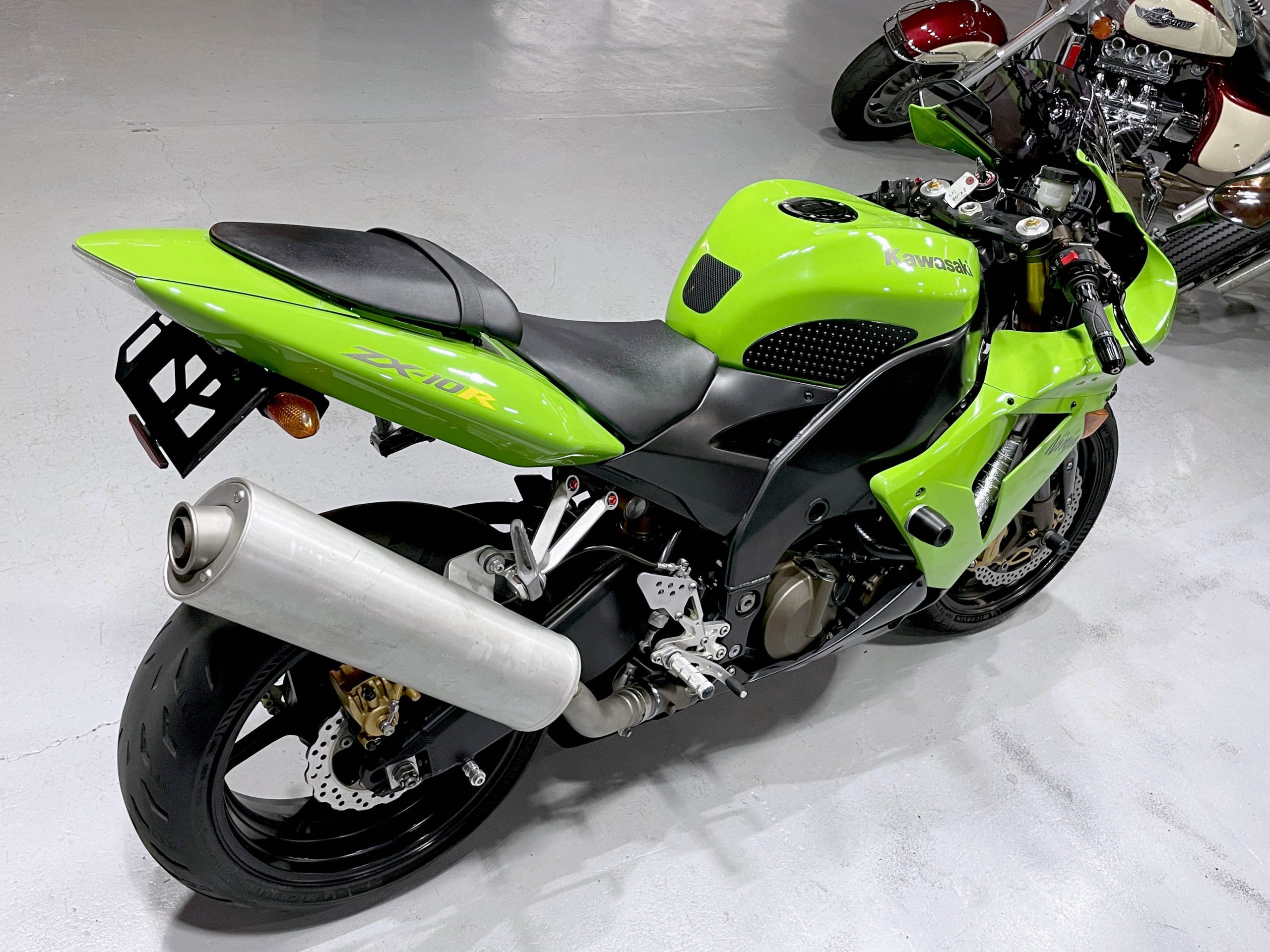 R&G Racing Carbon Fiber Tank Sliders 09-23 Kawasaki ZX6R, 08