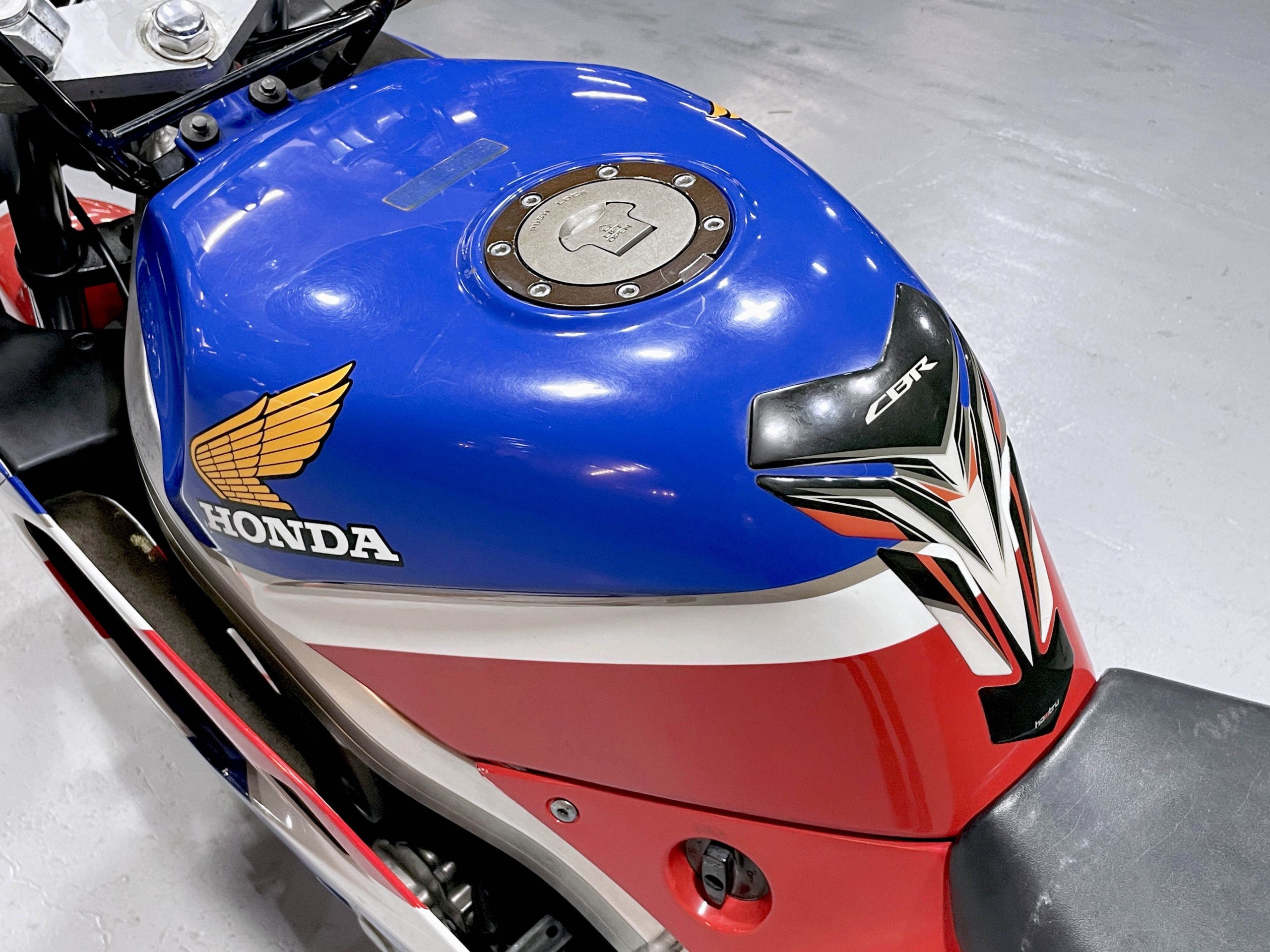 HONDA CBR250R MC19 – 京都のバイクショップSPEC-M（スペック