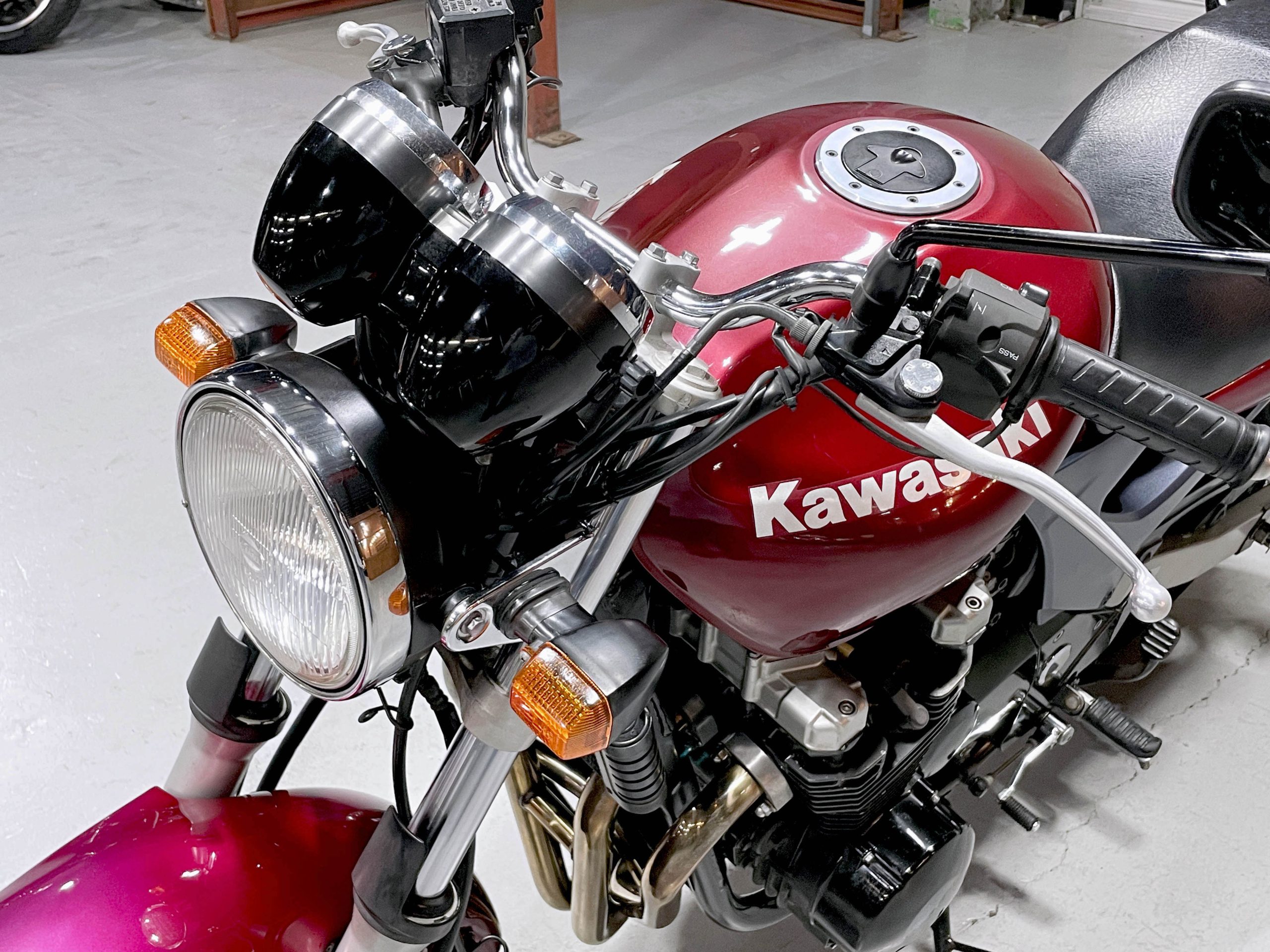 KAWASAKI ZR-7 ZR750F – 京都のバイクショップSPEC-M（スペック