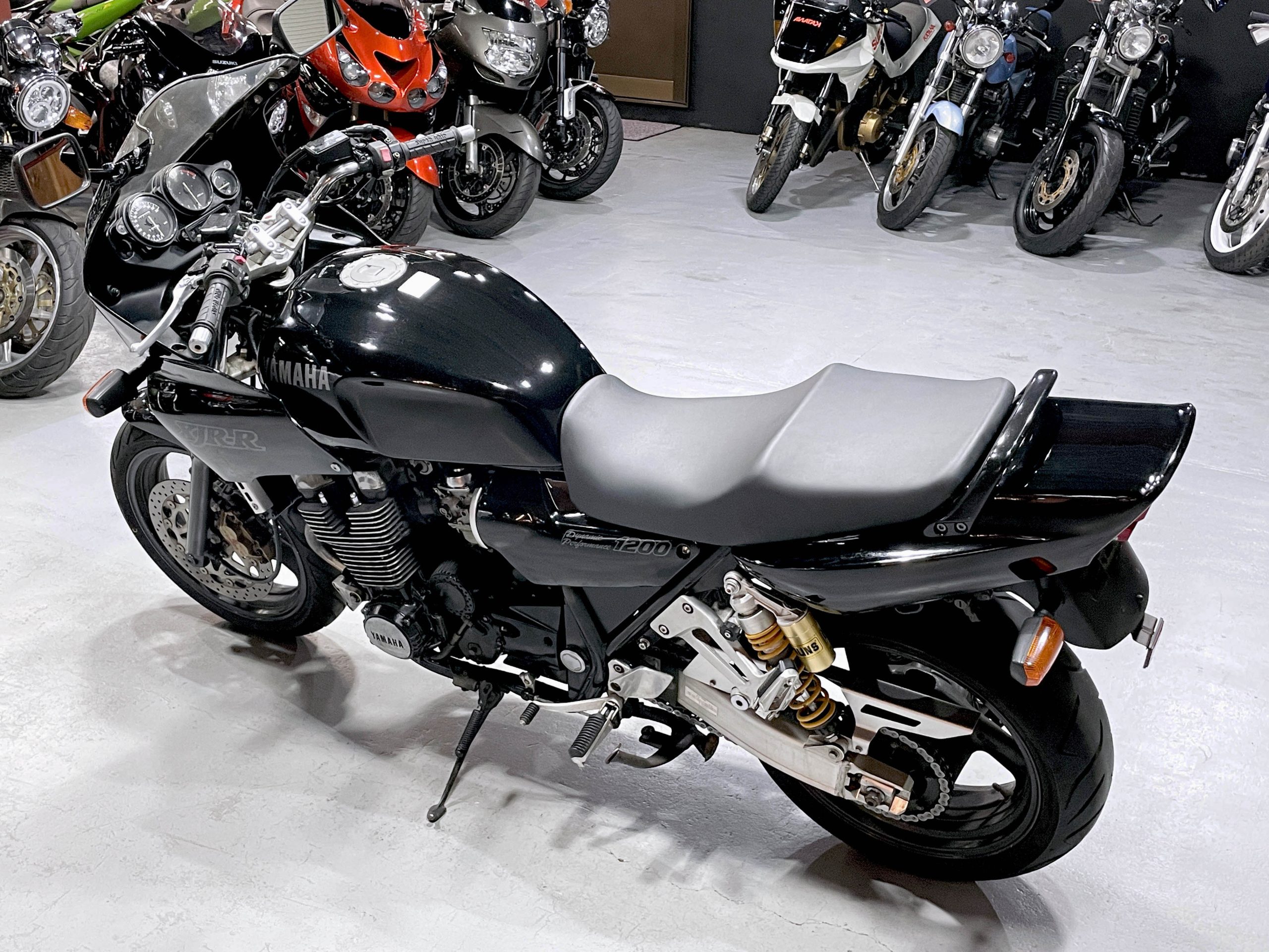 YAMAHA XJR1200R 4KG – 京都のバイクショップSPEC-M（スペック