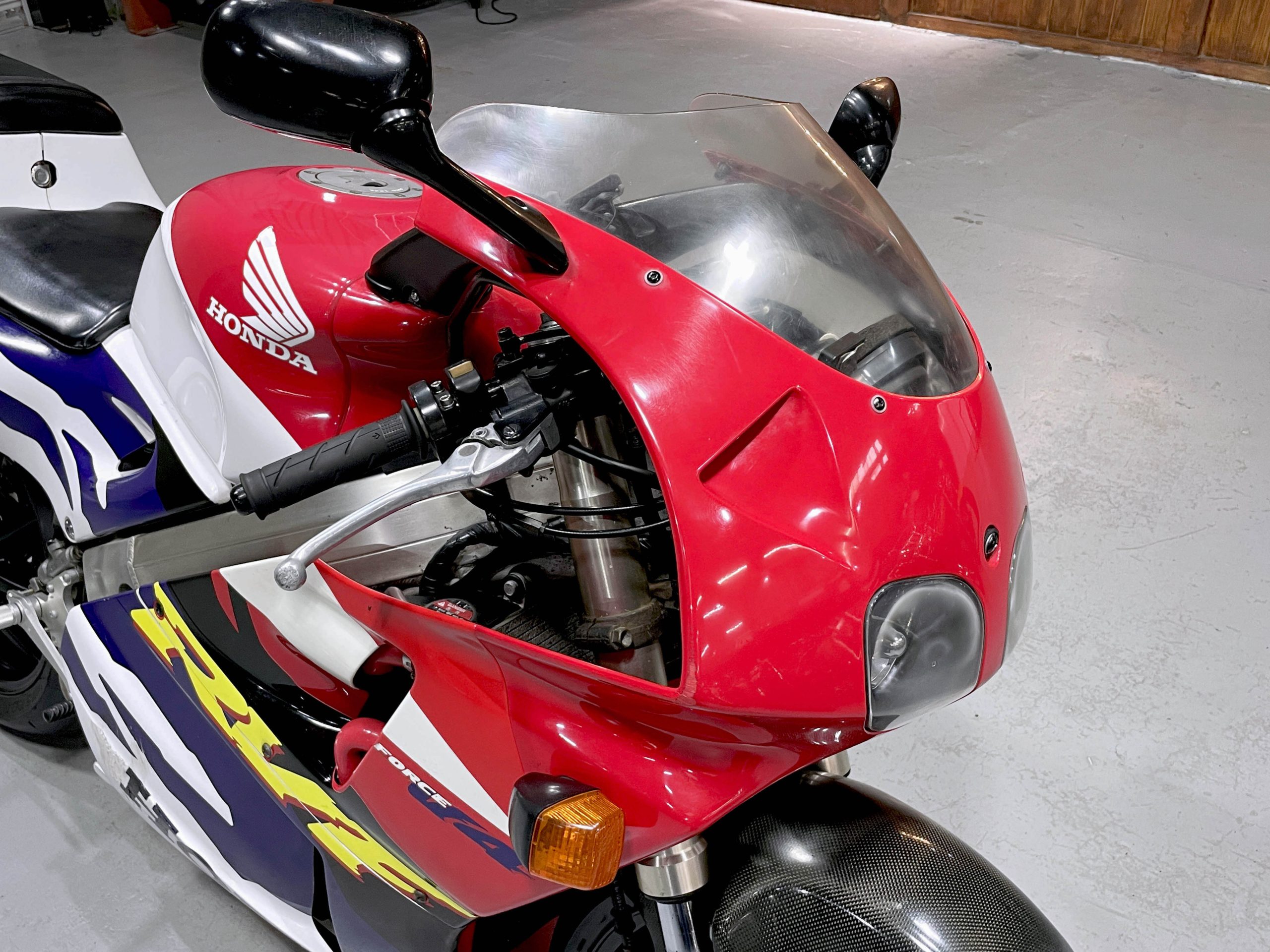 HONDA RVF400 NC35 – 京都のバイクショップSPEC-M（スペックエム）｜公式サイト
