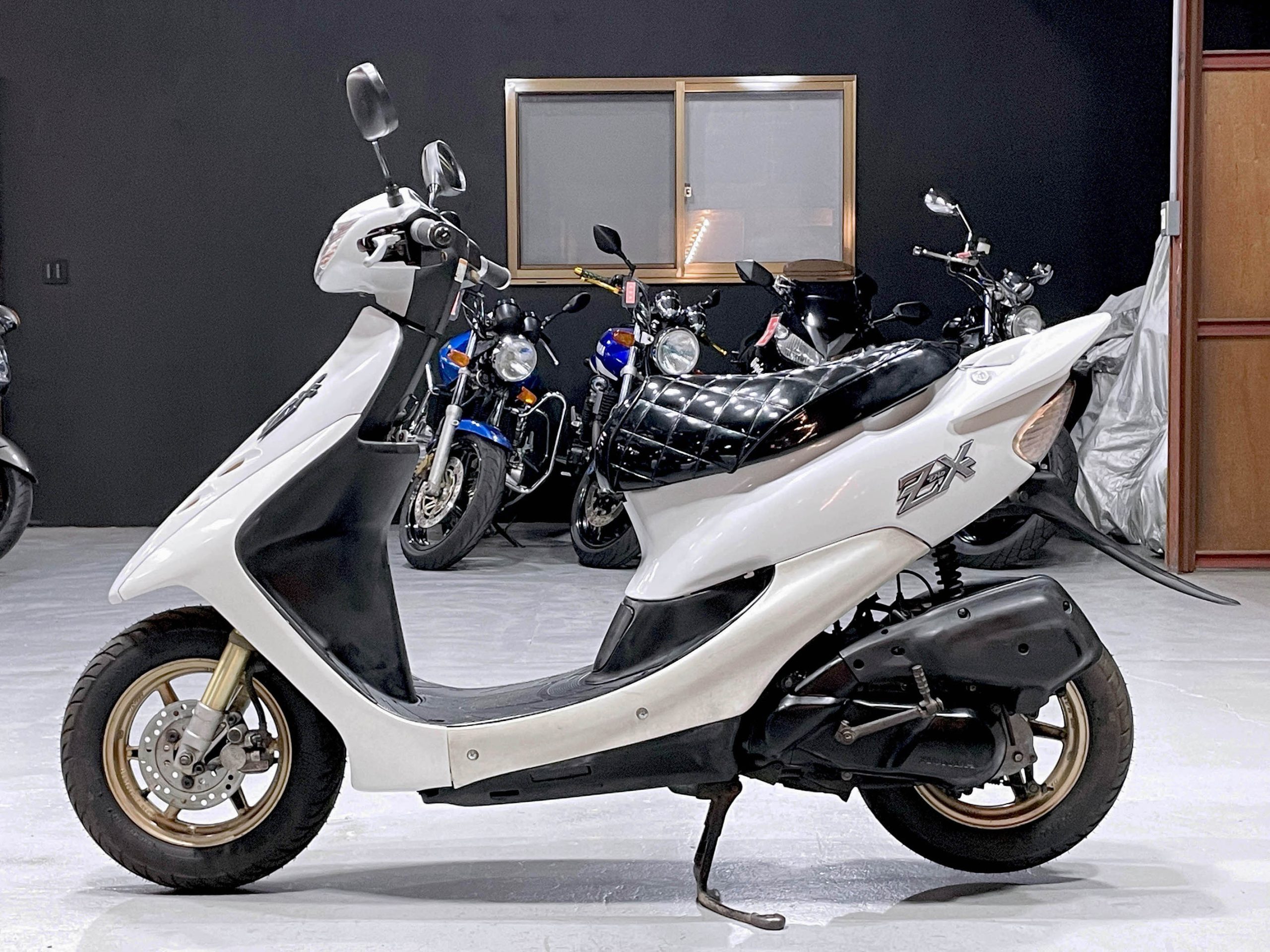Yahoo!オークション -「ホンダ dio zx」(オートバイ車体) (オートバイ)の落札相場・落札価格