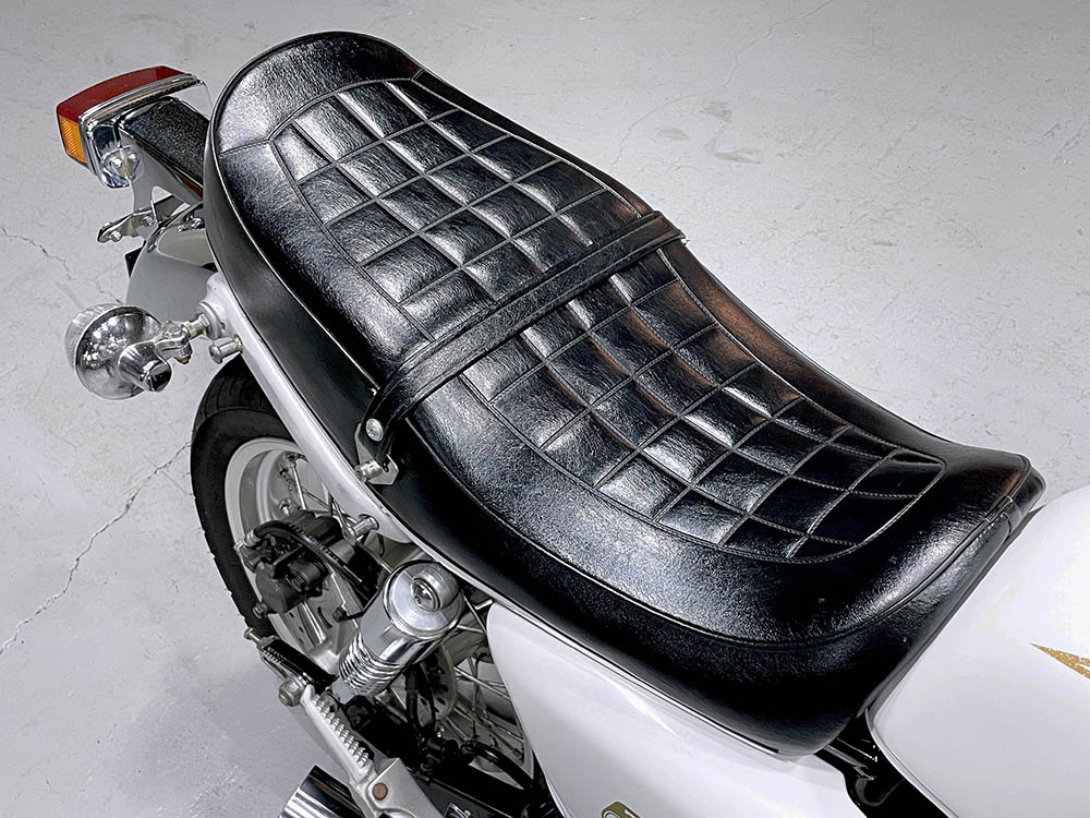 中古バイク HONDA CB400FOUR｜NC36 – 京都のバイクショップSPEC