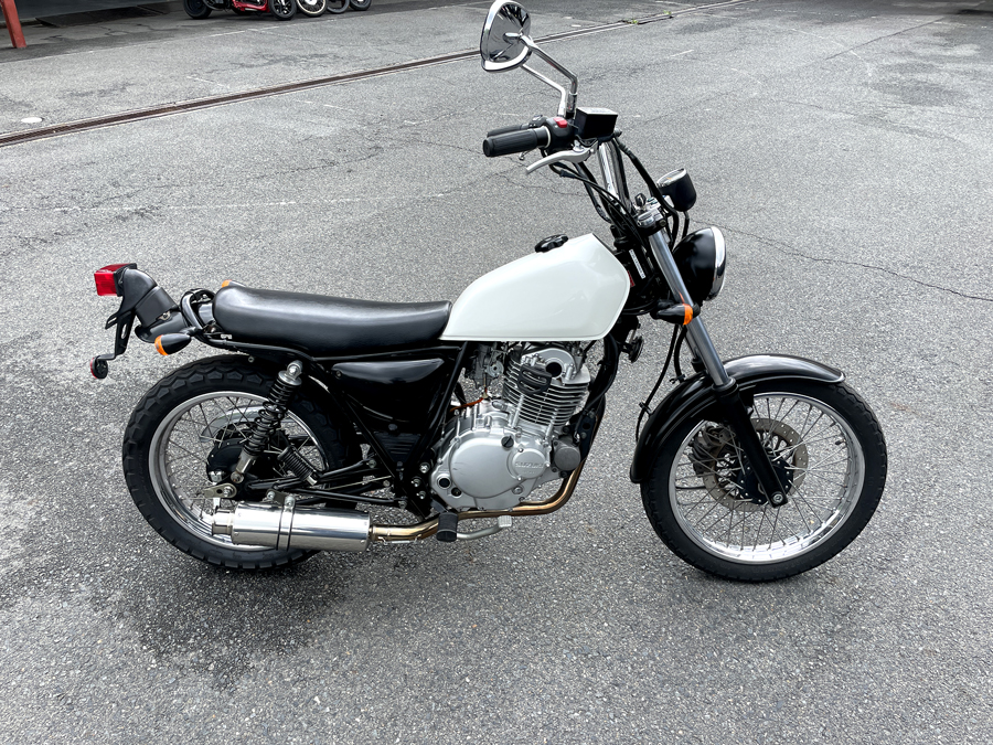 18670km ☆始動動画あり☆ グラストラッカー NJ4BA スズキ 中型